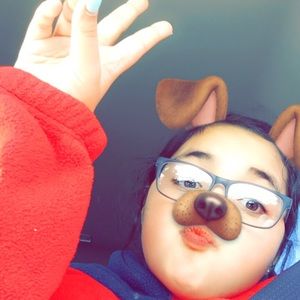 Meet your Posher, Avery